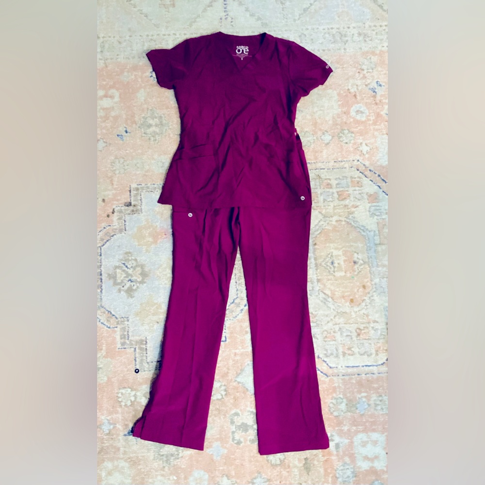Barco One maroon scrub set, size small